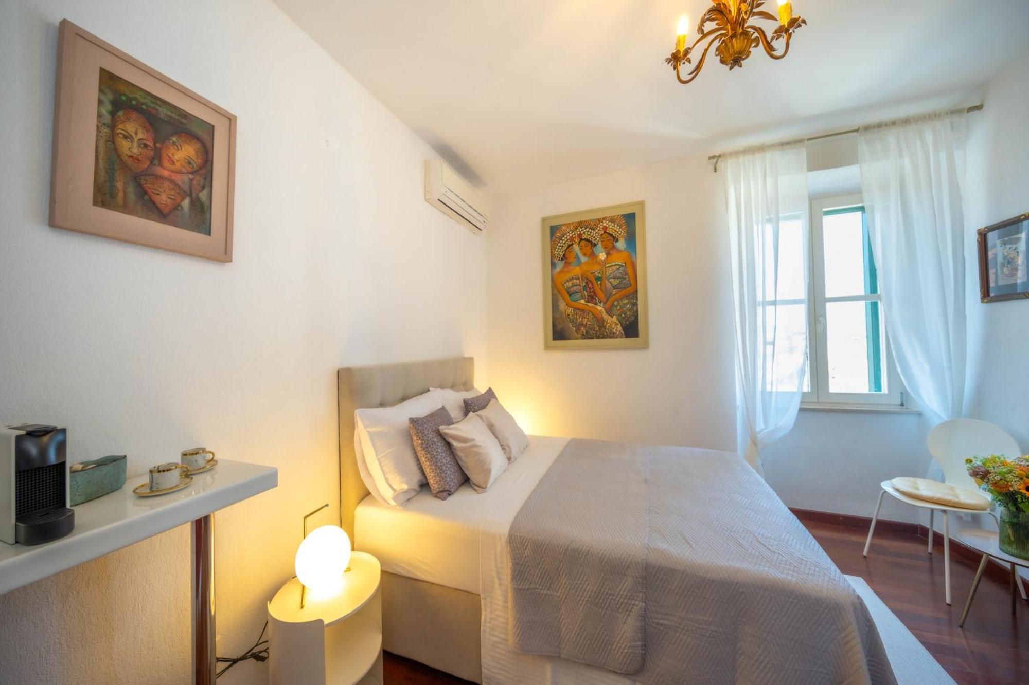 Diocletian Tower - Bella Vista & Palazzo Apartment สปลิท ภายนอก รูปภาพ