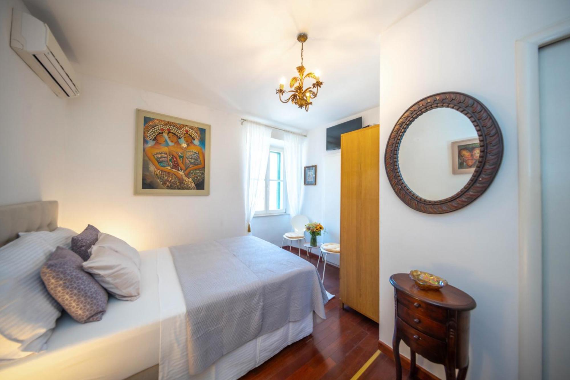 Diocletian Tower - Bella Vista & Palazzo Apartment สปลิท ภายนอก รูปภาพ