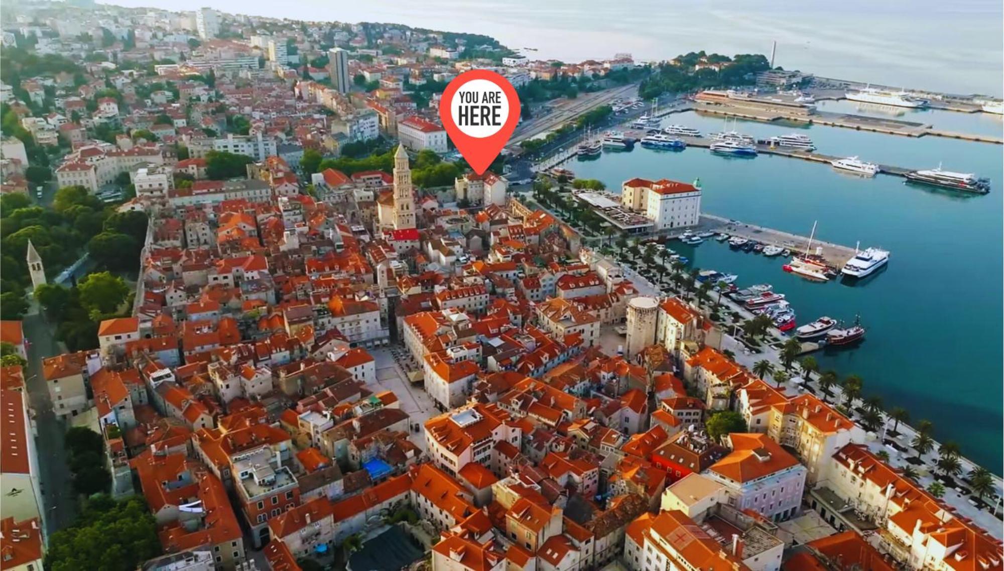 Diocletian Tower - Bella Vista & Palazzo Apartment สปลิท ภายนอก รูปภาพ