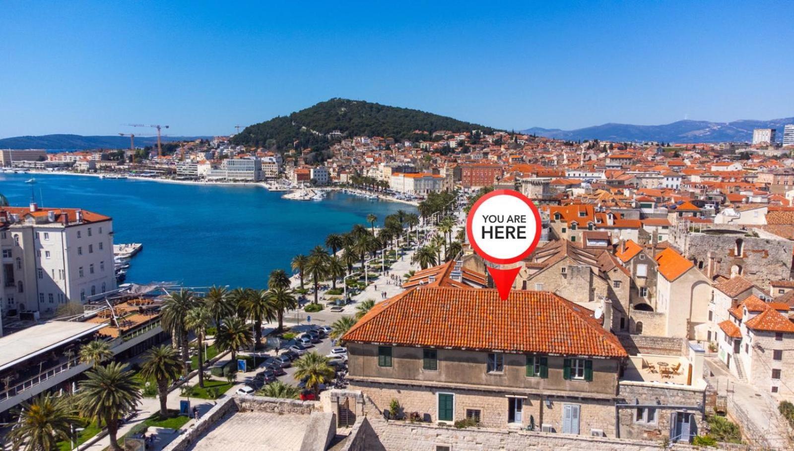 Diocletian Tower - Bella Vista & Palazzo Apartment สปลิท ภายนอก รูปภาพ